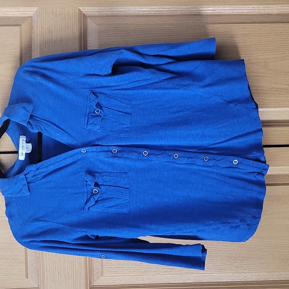 Liz Claiborne Blue Button-up Top
